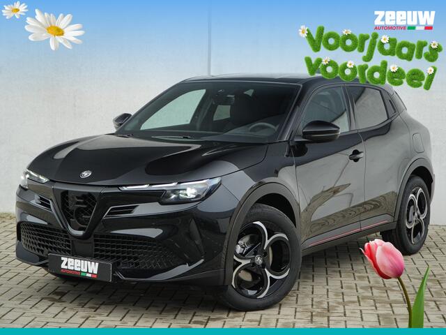 Alfa Romeo Junior 1.2 Turbo 136 PK Ibrida Speciale | Techno | Camera | Navi | 18"