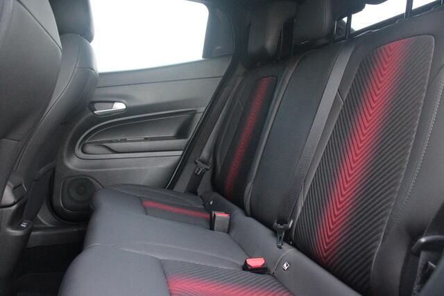 Alfa Romeo Junior 1.2 Turbo 145PK Hybrid IBRIDA SPECIALE | TECHNO PACK: LEX MATRIX KOPLAMPEN/AUTOMATISCH DIMMENDE BINNENSPIEGEL/DRAADLOZE TELEFOONLADER/DODEHOEK DETECTIE/ELEKTRISCH BEDIENBARE ACHTERKLEP/KEYLESS ENTRY EN START/ADAPTIVE CRUISE CONTROL/ACHTERUITRIJ CAMERA | V