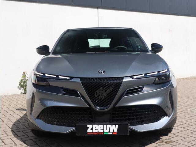Alfa Romeo Junior Elettrica 54 kWh | Carplay | Clima | Cruise | LED | 18"