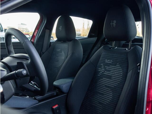 Alfa Romeo Junior 1.2 Turbo Hybrid Ibrida Speciale | ACC | LED |