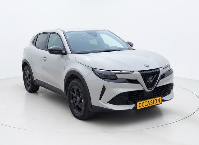 Alfa Romeo Junior 1.2 TURBO HYBRID IBRIDA | KEYLESS | A.C.C. | LED | CARPLAY | FABRIEKSGARANTIE | BTW