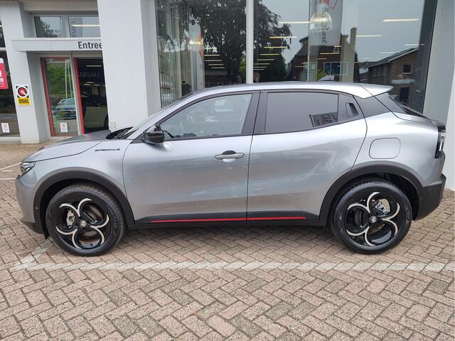 Alfa Romeo Junior 1.2 TURBO HYBRID IBRIDA SPECIALE AUT. Dodehoeksensoren | Keyless | Adaptive Cruise