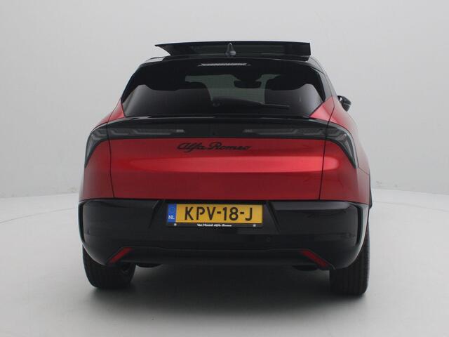 Alfa Romeo Junior Elettrica Ti 54 kWh | Demo | tot 8 jaar garantie |