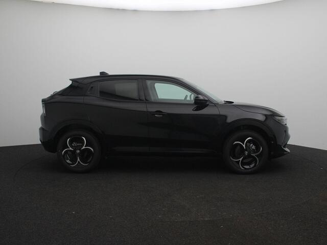 Alfa Romeo Junior 1.2 Turbo Hybrid Ibrida Ti | Matrix | Stoelverwarming | Camera | Navigatie | Speciale Actie korting! |
