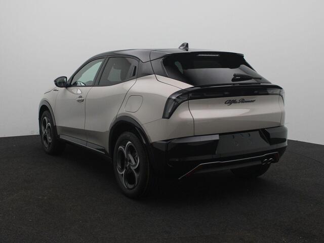 Alfa Romeo Junior 1.2 Turbo Hybrid Ibrida Sport Speciale | Techno Pack | Electrisch Panorama Schuifdak | LMV 18" | Two-Tone kleur | Spciale Actie Korting! |
