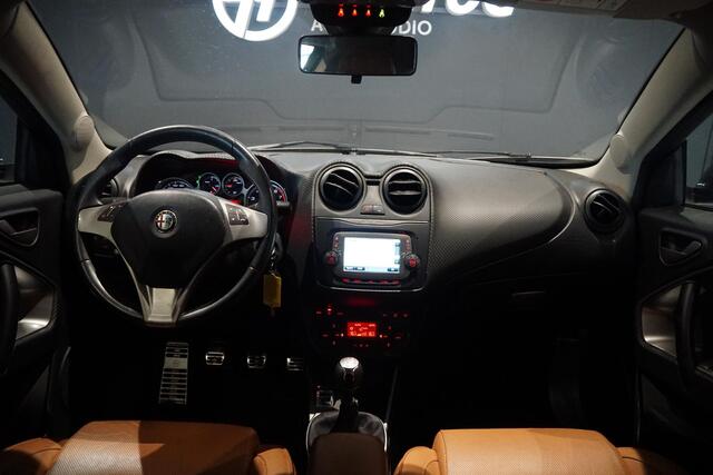 Alfa Romeo MITO 0.9 TwinAir Exclusive *EERSTE EIGENAAR* + LEDER / CRUISE CONTROL