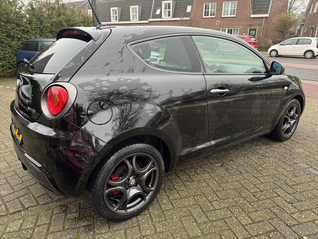 Alfa Romeo MITO 0.9 TwinAir 105pk ECO, Black-line | Navi | Clima