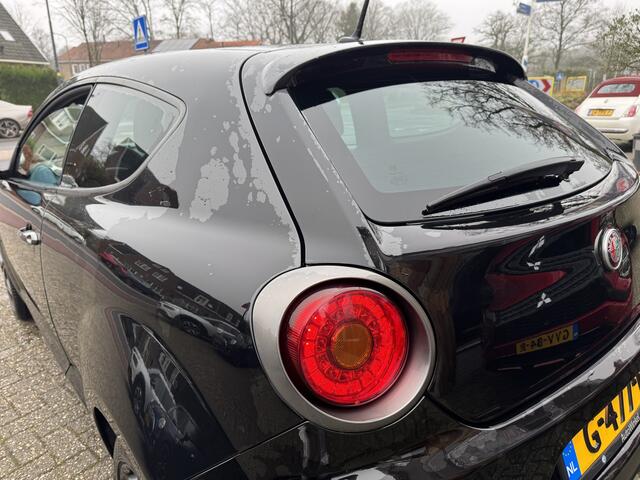 Alfa Romeo MITO 0.9 TwinAir 105pk ECO, Black-line | Navi | Clima