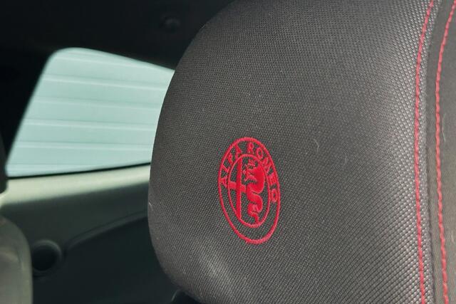 Alfa Romeo MITO 0.9 TwinAir ECO DAB CRUISE CONTROL NAVIGATIE LICHTMETALEN VELGEN