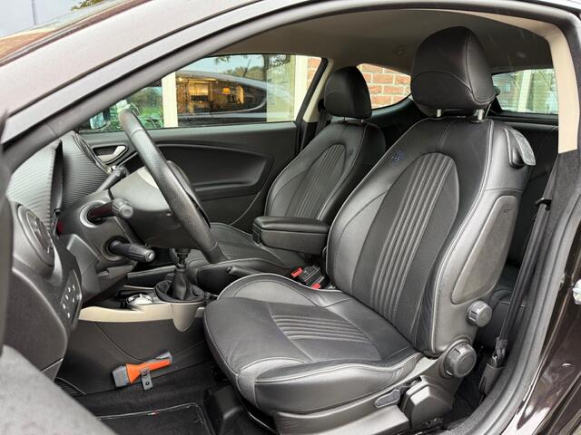 Alfa Romeo MITO 0.9 T. Air Exclusive DNA / LEER / TREKHAAK / CLIMA / CRUISE / PD