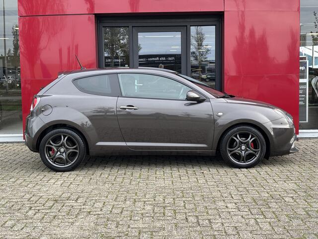 Alfa Romeo MITO TwinAir 105PK | 17" Inch | Navigatie | Climate en Cruise Control