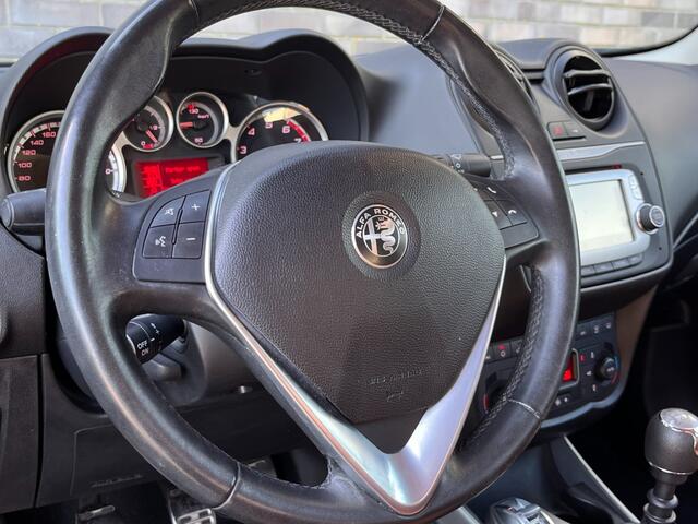 Alfa Romeo MITO 0.9 T. AIR EXCLUSIVE CLIMA - NAVI - LEDER - CRUISE ORG. NL