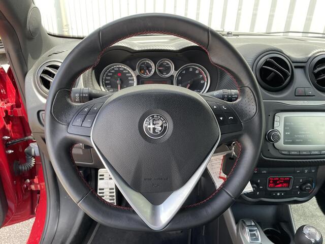 Alfa Romeo MITO 0.9 TwinAir ECO Business Super | Sportstoelen | Stof/Alcantara | Lichtmetalen velgen 17"