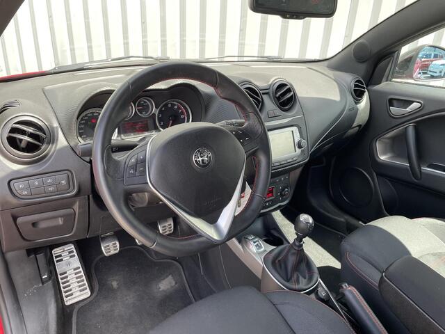 Alfa Romeo MITO 0.9 TwinAir ECO Business Super | Sportstoelen | Stof/Alcantara | Lichtmetalen velgen 17"