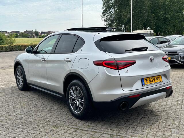 Alfa Romeo Stelvio 2.0 T AWD Sprint PANO | NAVI | KLIMA | BOVAG!