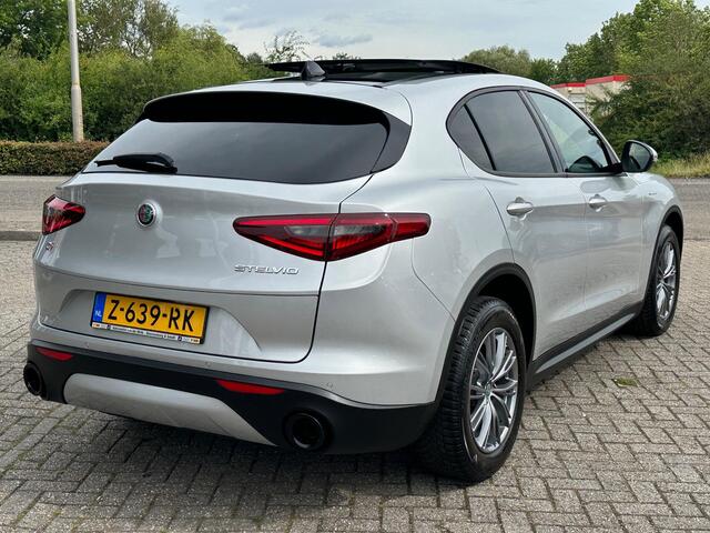 Alfa Romeo Stelvio 2.0 T AWD Sprint PANO | NAVI | KLIMA | BOVAG!
