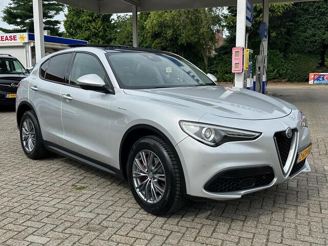 Alfa Romeo Stelvio 2.0 T AWD Sprint PANO | NAVI | KLIMA | BOVAG!