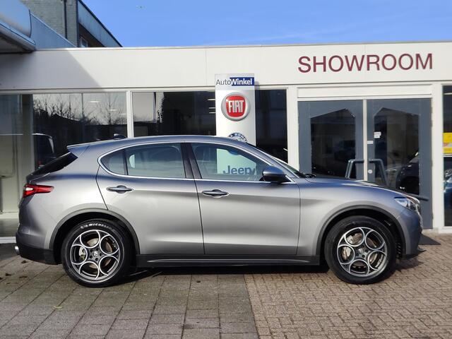 Alfa Romeo Stelvio 2.0 Turbo Aut. AWD Super | Schuif/Kantel dak | Trekhaak | Leder | Navi | Elek. Stoelen