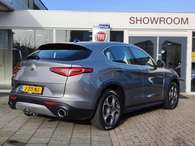 Alfa Romeo Stelvio 2.0 Turbo Aut. AWD Super | Schuif/Kantel dak | Trekhaak | Leder | Navi | Elek. Stoelen