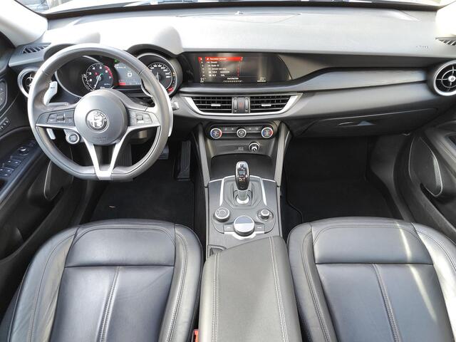 Alfa Romeo Stelvio 2.0 Turbo Aut. AWD Super | Schuif/Kantel dak | Trekhaak | Leder | Navi | Elek. Stoelen