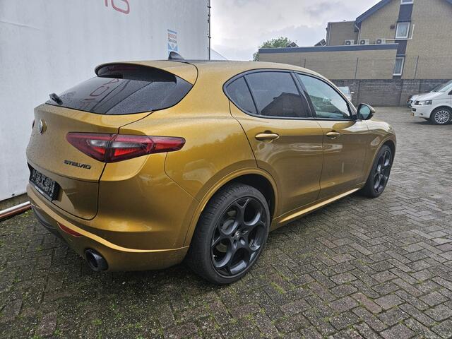 Alfa Romeo Stelvio 2.0 T AWD Q4 VELOCE GT JUNIOR FULL OPTION PANO LEDER UITLAAT