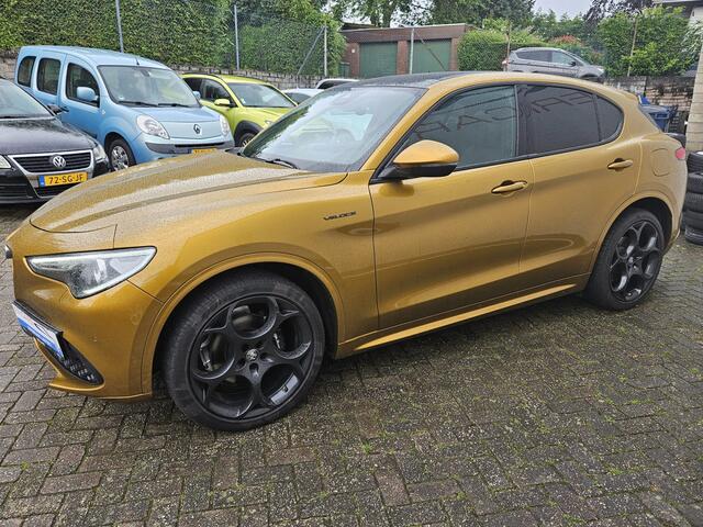 Alfa Romeo Stelvio 2.0 T AWD Q4 VELOCE GT JUNIOR FULL OPTION PANO LEDER UITLAAT