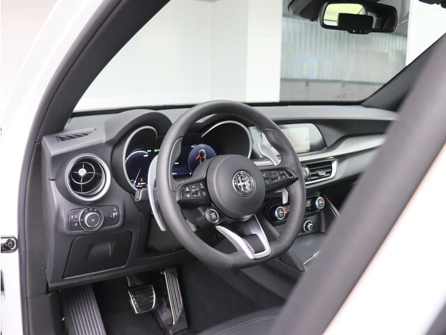 Alfa Romeo Stelvio 2.0 T GME AWD Veloce | Wegklapbare trekhaak 2300kg | Navi | 20"velgen |