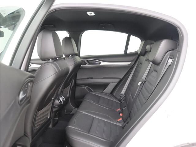 Alfa Romeo Stelvio 2.0 T GME AWD Veloce | Wegklapbare trekhaak 2300kg | Navi | 20"velgen |