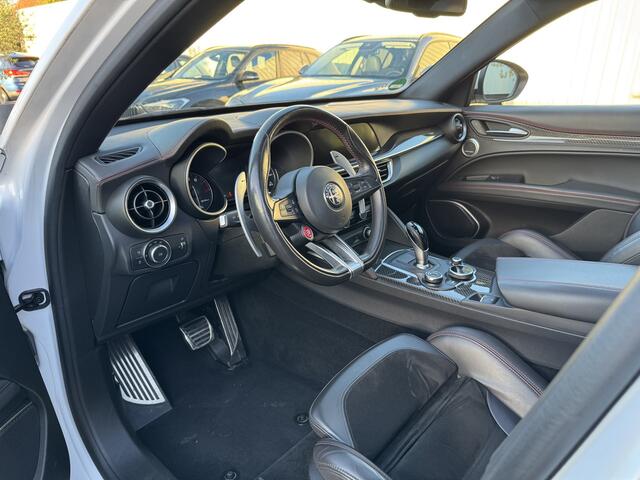 Alfa Romeo Stelvio 2.9 V6 AWD Quadrifoglio | 600PK | Nieuwe motor! | Uniek netjes!