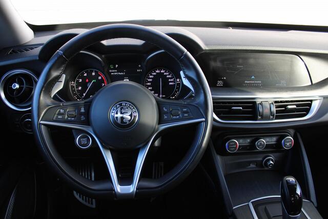 Alfa Romeo Stelvio 2.0 T AWD Super | Navi | Leer | Cruise | 19" LM | Full options |