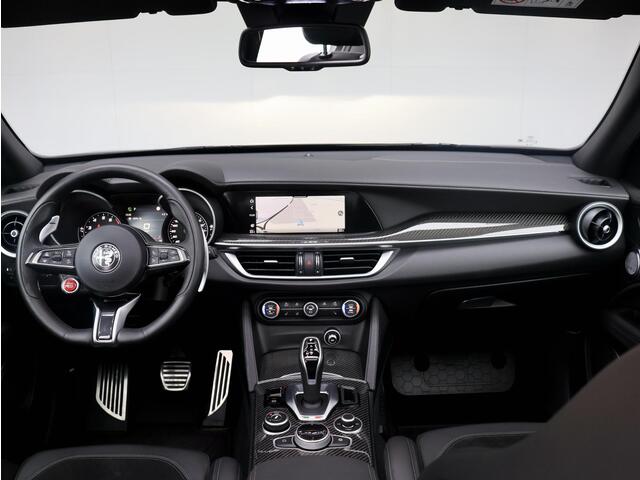 Alfa Romeo Stelvio 2.9 V6 AWD Quadrifoglio | 510 PK | Pano | Stoelverwarming Achter | Xenon |