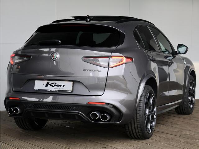 Alfa Romeo Stelvio 2.9 V6 AWD Quadrifoglio | 510 PK | Pano | Stoelverwarming Achter | Xenon |