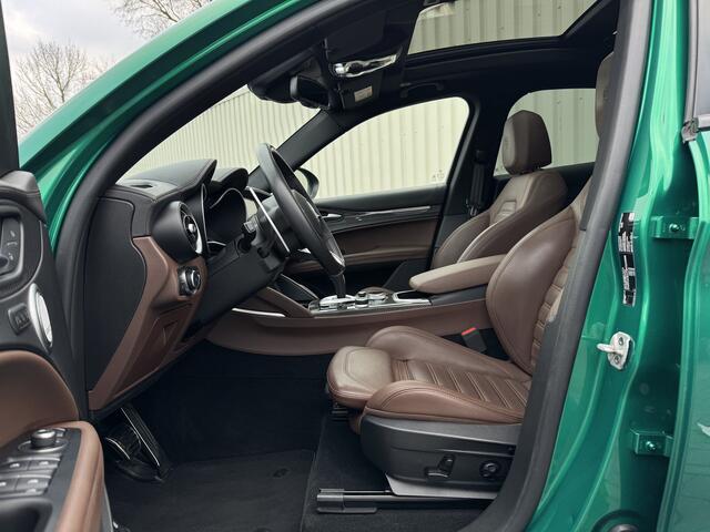 Alfa Romeo Stelvio 2.9 V6 AWD Q | Verde Montreal | Dak | Akra | BTW | 21inch | Bellissimo!