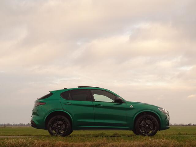 Alfa Romeo Stelvio 2.9 V6 AWD Q | Verde Montreal | Dak | Akra | BTW | 21inch | Bellissimo!