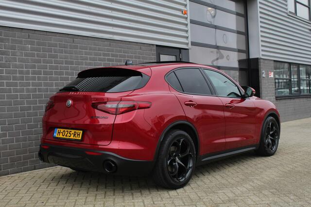Alfa Romeo Stelvio 2.0 T AWD Special Edition / Panoramadak / Keyless / 20"