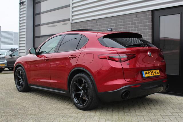 Alfa Romeo Stelvio 2.0 T AWD Special Edition / Panoramadak / Keyless / 20"