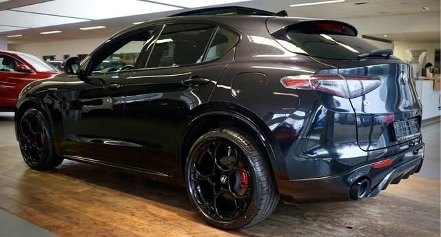 Alfa Romeo Stelvio 21 inch, Pano 2.0 T AWD Veloce 280 pk