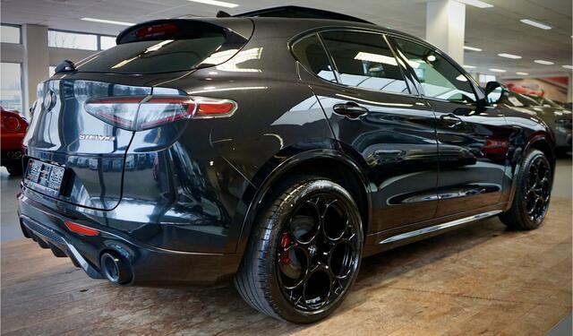 Alfa Romeo Stelvio 21 inch, Pano 2.0 T AWD Veloce 280 pk