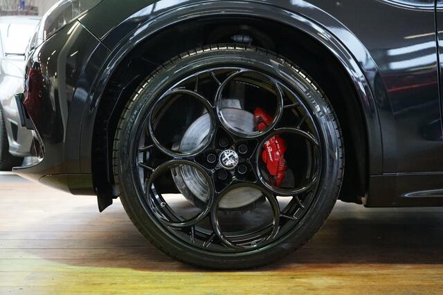 Alfa Romeo Stelvio 21 inch, Pano 2.0 T AWD Veloce 280 pk