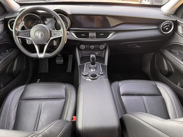 Alfa Romeo Stelvio Alfa Romeo Stelvio 2.0 T AWD | BTW | Flippers | Carplay | Brembo | 1e Eig.