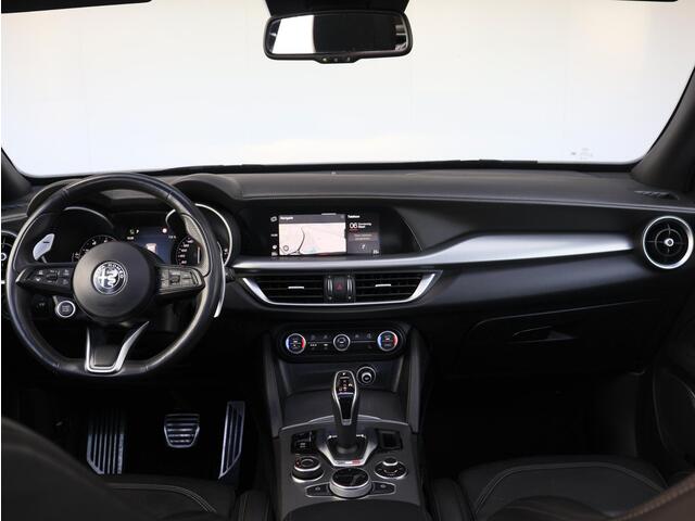 Alfa Romeo Stelvio 2.0 T AWD Veloce | Panoramadak | keyless | Cruise Control Adaptief |