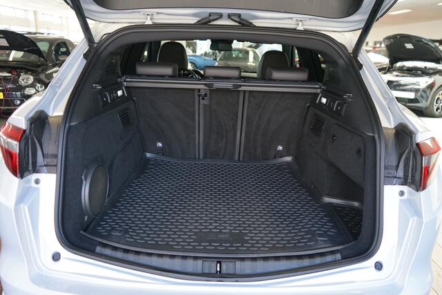 Alfa Romeo Stelvio 2.0 T AWD Veloce Ti Perla Moonlight,
