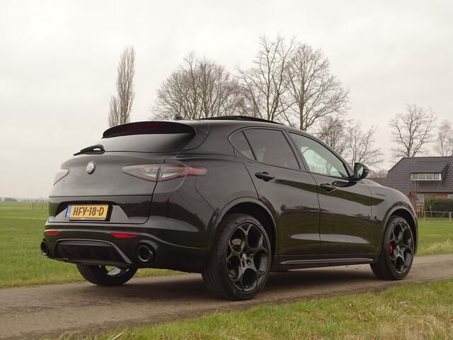 Alfa Romeo Stelvio 2.0 T GME AWD Competizione | H+K | Schuifdak | 21" | BTW! | Uniek!