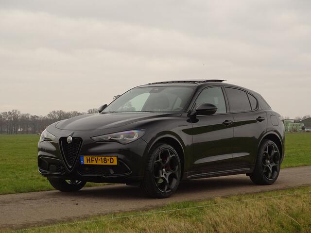 Alfa Romeo Stelvio 2.0 T GME AWD Competizione | H+K | Schuifdak | 21" | BTW! | Uniek!