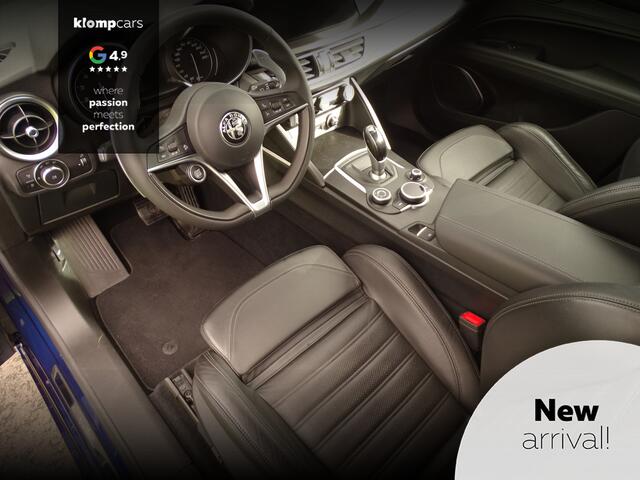 Alfa Romeo Stelvio 2.0 T AWD 280PK Veloce | Customized | 21inch | Eibach | Uniek kmstand!
