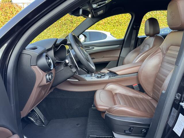 Alfa Romeo Stelvio 2.2d AWD Veloce | Carplay | Zw. Hemel | Sportst. | Camera | Elek.st | 20" |