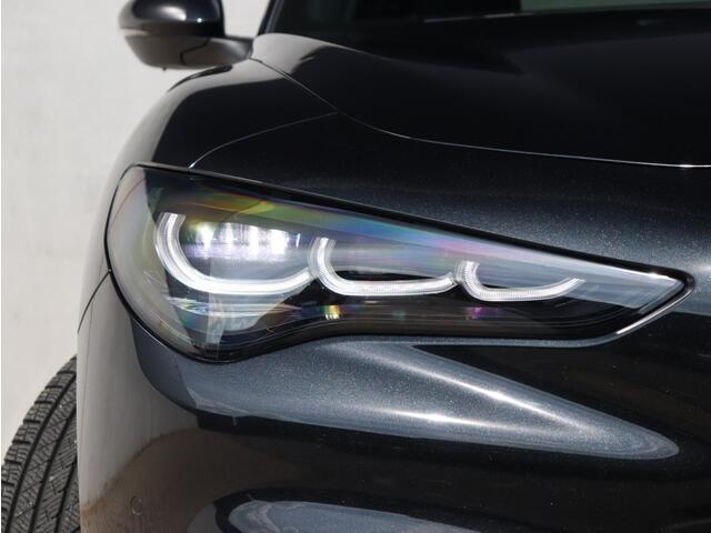 Alfa Romeo Stelvio 2.0 Turbo 280 PK AWD Veloce | MY23 | Adas | Navi | Carplay | 20"
