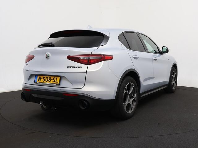 Alfa Romeo Stelvio 2.0 T AWD Q4 280pk Aut. AWD | Leder | Trekhaak 11-2021 62.486 KM