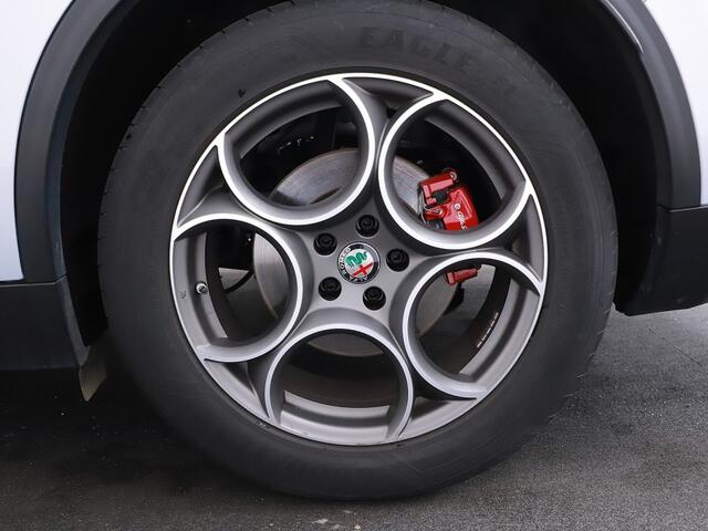 Alfa Romeo Stelvio 2.0 T AWD Q4 280pk Aut. AWD | Leder | Trekhaak 11-2021 62.486 KM