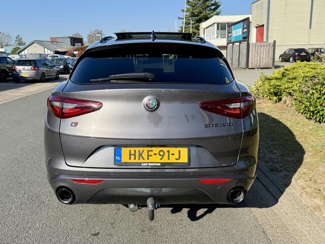 Alfa Romeo Stelvio 2.0T 280PK AWD VeloceoPanooTrekhaak